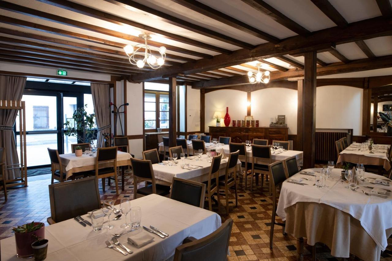 Отель Logis Chez Germaine Geus-d'Oloron Экстерьер фото